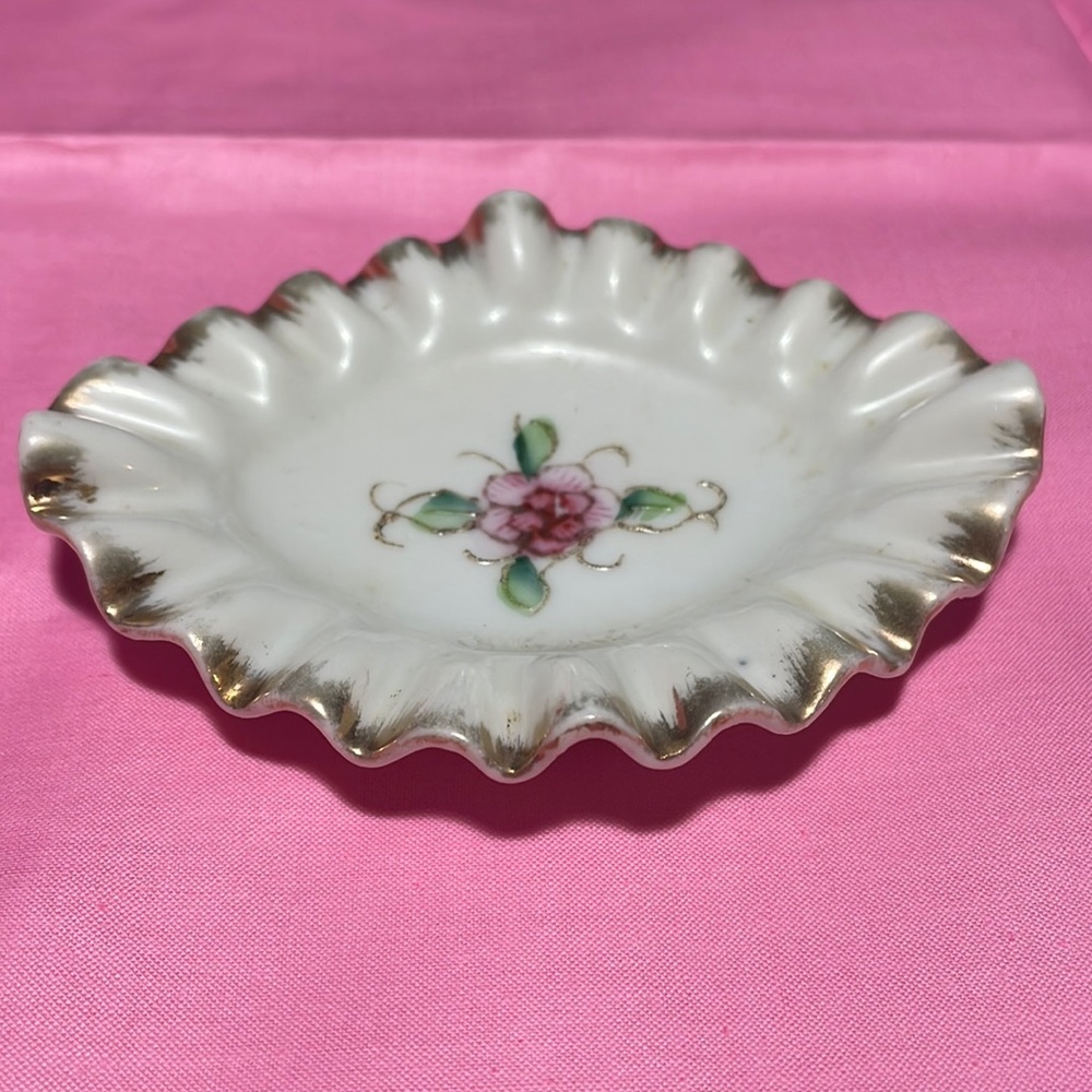 Antique trinket/ashtray